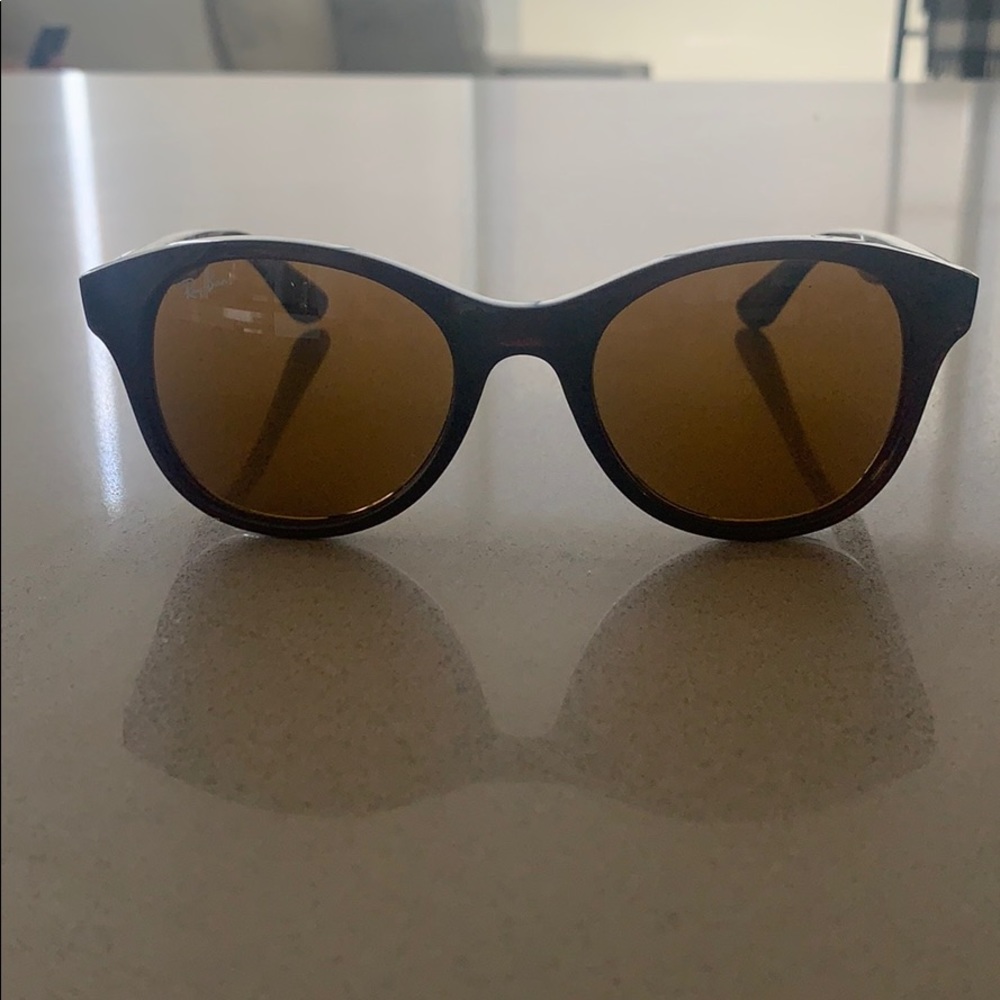 Brown Ray Bans